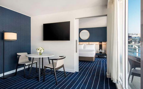 Hyatt Regency Sydney - Kawana Tourism 15