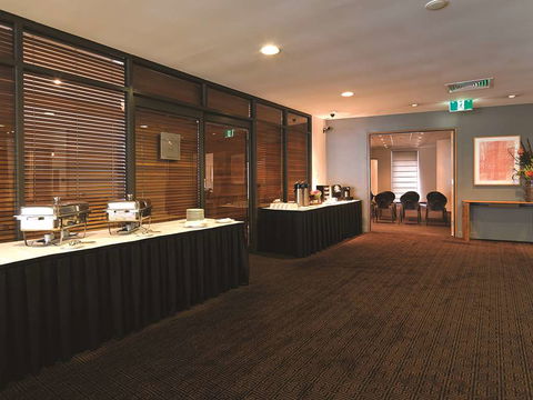 Adina Apartment Hotel Sydney Town Hall - Kawana Tourism 13