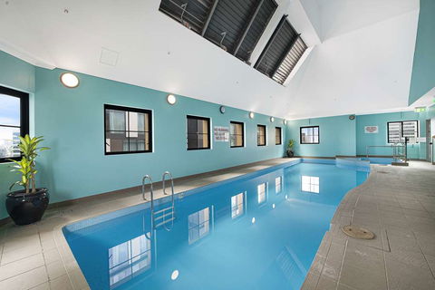 YEHS Hotel Sydney Harbour Suites - Kawana Tourism 9