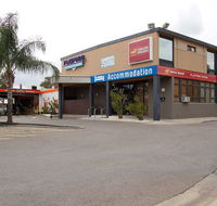 Nightcap at Playford Tavern - Kawana Tourism