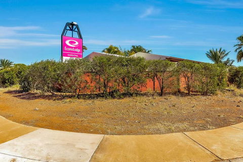 Econo Lodge Karratha - Kawana Tourism 0
