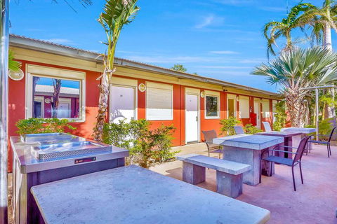 Econo Lodge Karratha - Kawana Tourism 12