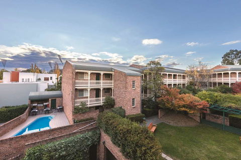 Adina Serviced Apts Canberra Kingston - Kawana Tourism 1
