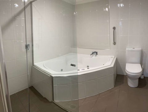 Bathurst Heritage Motor Inn - Kawana Tourism 3