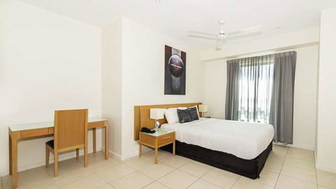 Mantra Pandanas - Kawana Tourism 13