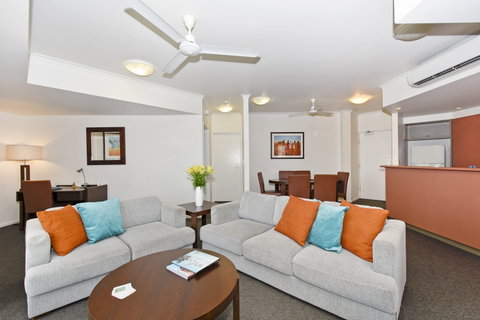 Metro Advance Apartments & Hotel - Kawana Tourism 8