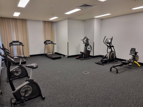 Metro Advance Apartments & Hotel - Kawana Tourism 16