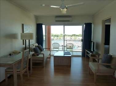 Cullen Bay Resorts - Kawana Tourism 5
