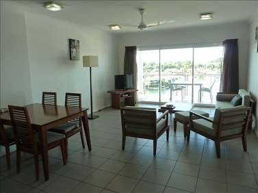Cullen Bay Resorts - Kawana Tourism 6