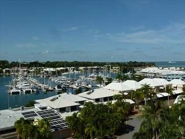 Cullen Bay Resorts - Kawana Tourism 12