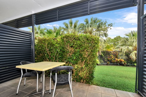 Vitina Studio Motel - Kawana Tourism 4