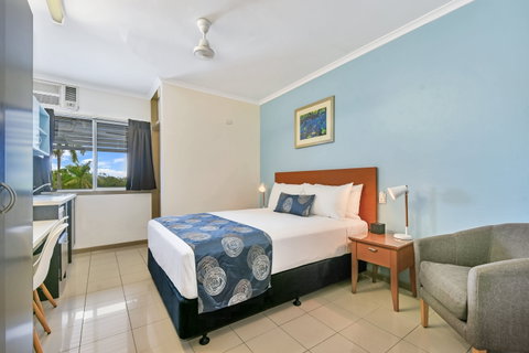 Vitina Studio Motel - Kawana Tourism 8
