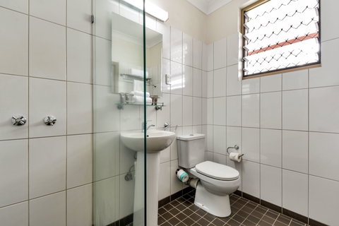 Vitina Studio Motel - Kawana Tourism 9