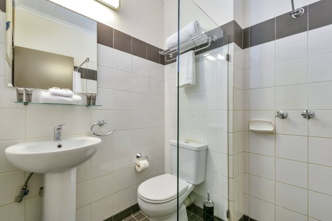 Vitina Studio Motel - Kawana Tourism 11