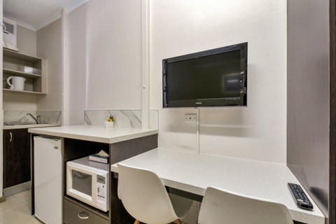 Vitina Studio Motel - Kawana Tourism 12