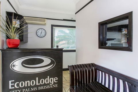 Econo Lodge City Palms Brisbane - Kawana Tourism 1
