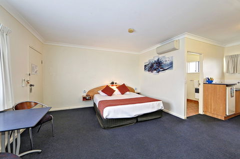 Boulevard Lodge - Kawana Tourism 0