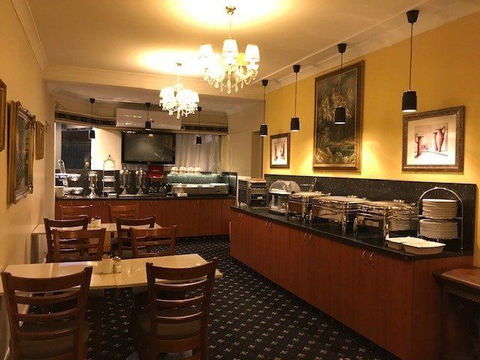 Albury Georgian - Kawana Tourism 1