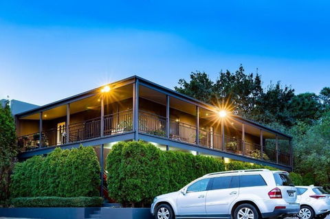 Barkly Motor Lodge - Kawana Tourism 2