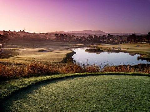 Yarra Valley Lodge - Kawana Tourism 0