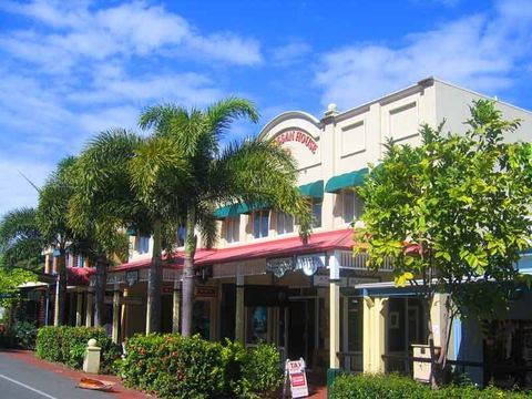 Macrossan House Boutique Holidays Apts - Kawana Tourism 0