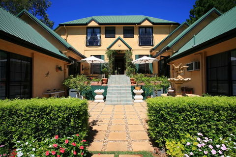 Villa Della Rosa B&B - Kawana Tourism 0