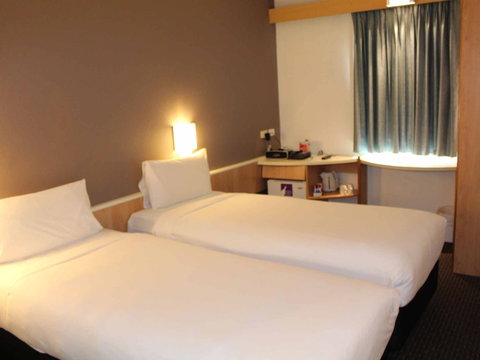 Ibis Newcastle - Kawana Tourism 5