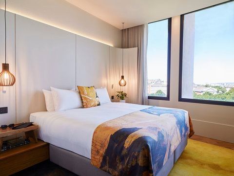 Crystalbrook Kingsley - Kawana Tourism 0