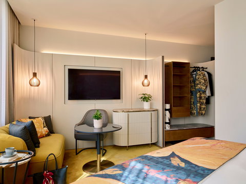 Crystalbrook Kingsley - Kawana Tourism 4