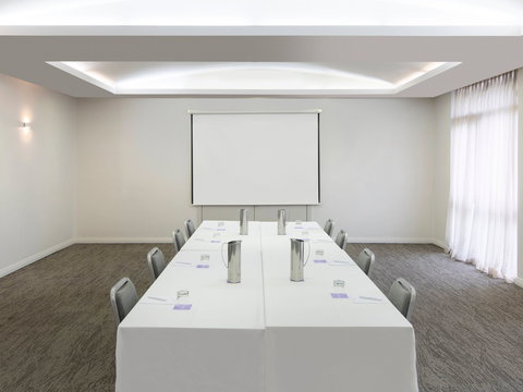 Mercure Newcastle - Kawana Tourism 10