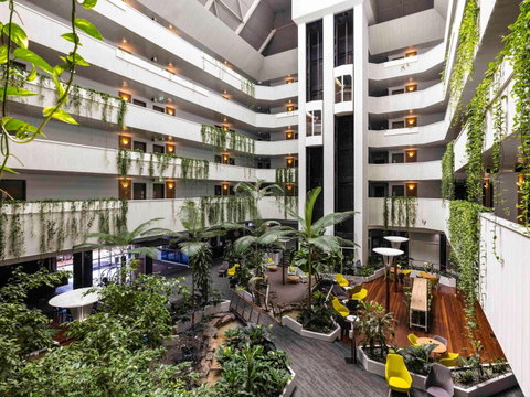 Novotel Darwin Atrium - Kawana Tourism 0