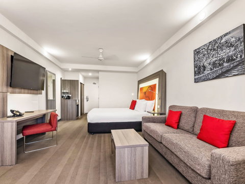Novotel Darwin Atrium - Kawana Tourism 5