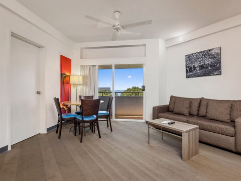 Novotel Darwin Atrium - Kawana Tourism 6