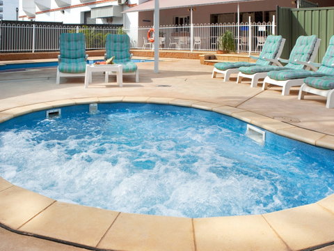 Novotel Darwin Atrium - Kawana Tourism 9