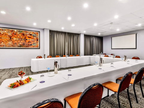 Novotel Darwin Atrium - Kawana Tourism 10