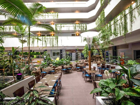 Novotel Darwin Atrium - Kawana Tourism 12