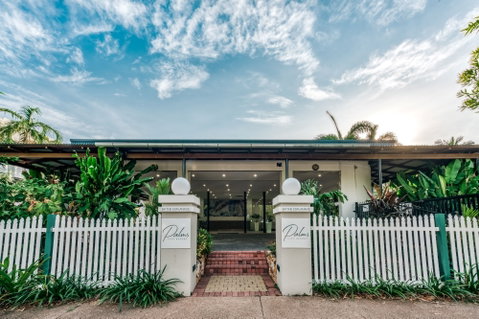 Palms City Resort - Kawana Tourism 5