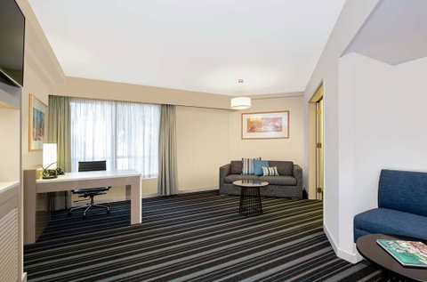 DoubleTree by Hilton Esplanade Darwin - Kawana Tourism 5