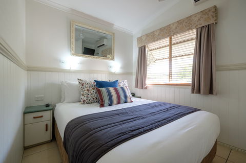 Barney Beach Accommodation Centre - Kawana Tourism 4