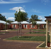Ross Motel  Caravan Park - Kawana Tourism