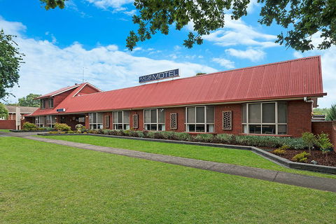 AAt 28 Goldsmith Motel - Kawana Tourism 0