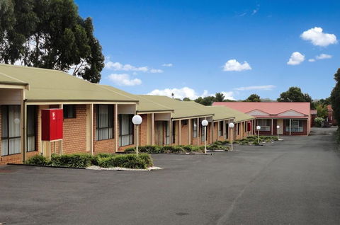 Victoria Lodge Motor Inn & Serviced Apts - Kawana Tourism 0