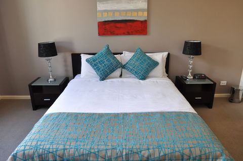RNR Apartments, Adelaide - Kawana Tourism 1