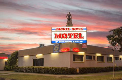 Jackie Howe Motel - Kawana Tourism 0