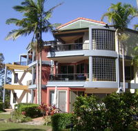 Como Noosa Luxury Riverside Apartments - Kawana Tourism