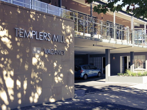 Mercure Orange - Kawana Tourism 0