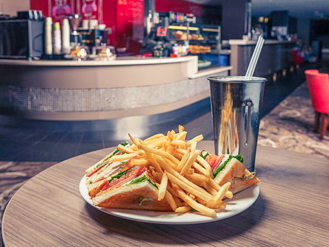 Mercure Orange - Kawana Tourism 2