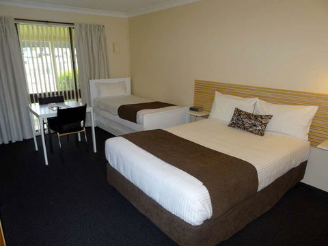 Zig Zag Motel - Kawana Tourism 5