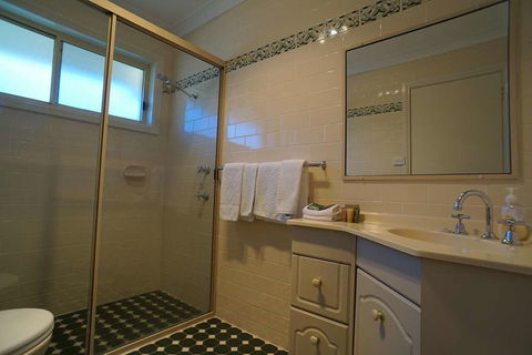 Zig Zag Motel - Kawana Tourism 7