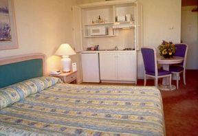 The Crescent On Bayswater - Kawana Tourism 0